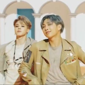 Meet your Posher, Abigail